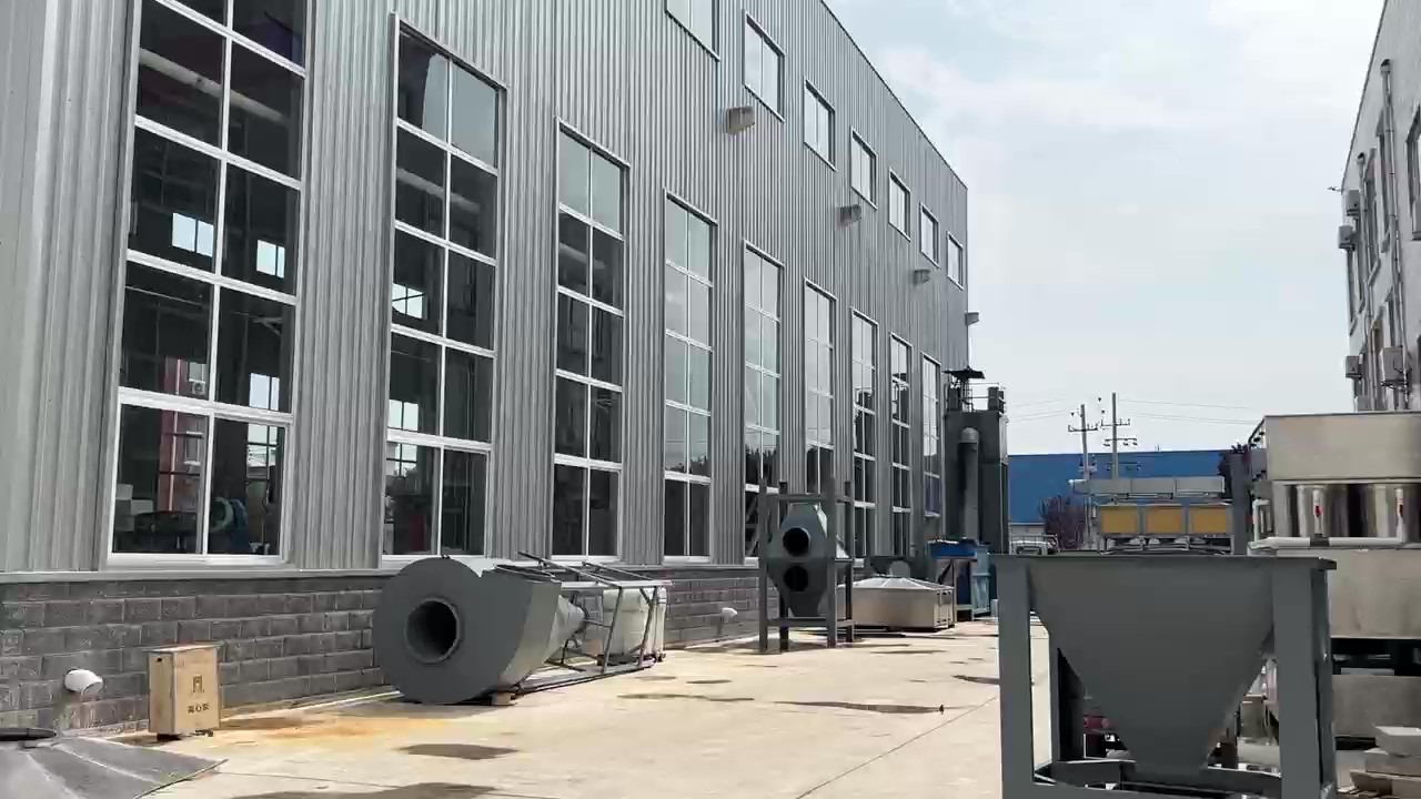 50a5e207ceac84455936f1cf47011a51 - frame at 1m20s.jpg